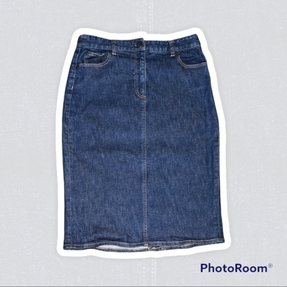 J.Crew Dark Wash Denim Jean Pencil Skirt Size 30. Excellent condition.